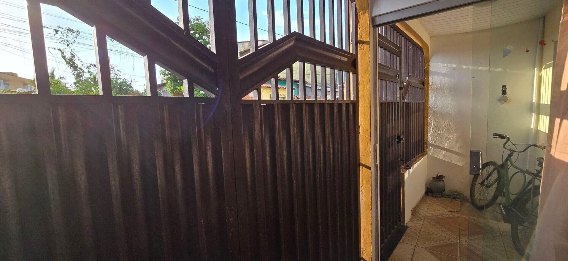 Casa no 40 horas com 3/4 2 suites com quintal