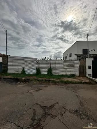 Lote/Terreno em Patos de Minas - Caramuru