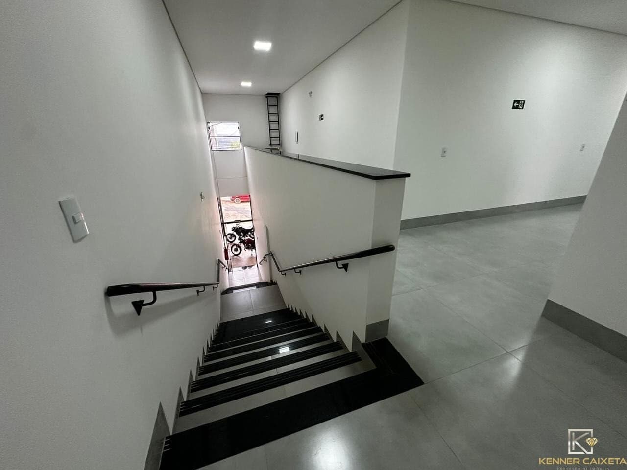 Sala/Conjunto em Patos de Minas - Caramuru