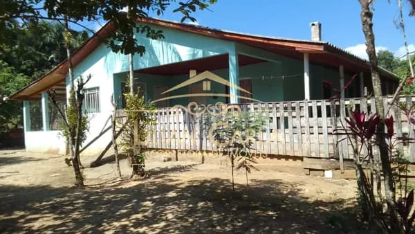 Chácara à venda em Barra do Turvo com 3 dorm + Edícula por R$ 280 mil!