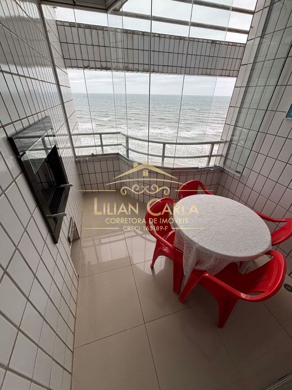 Apartamento à venda em Mongaguá de frente para o mar com 3 dorm por R$ 450 mil!