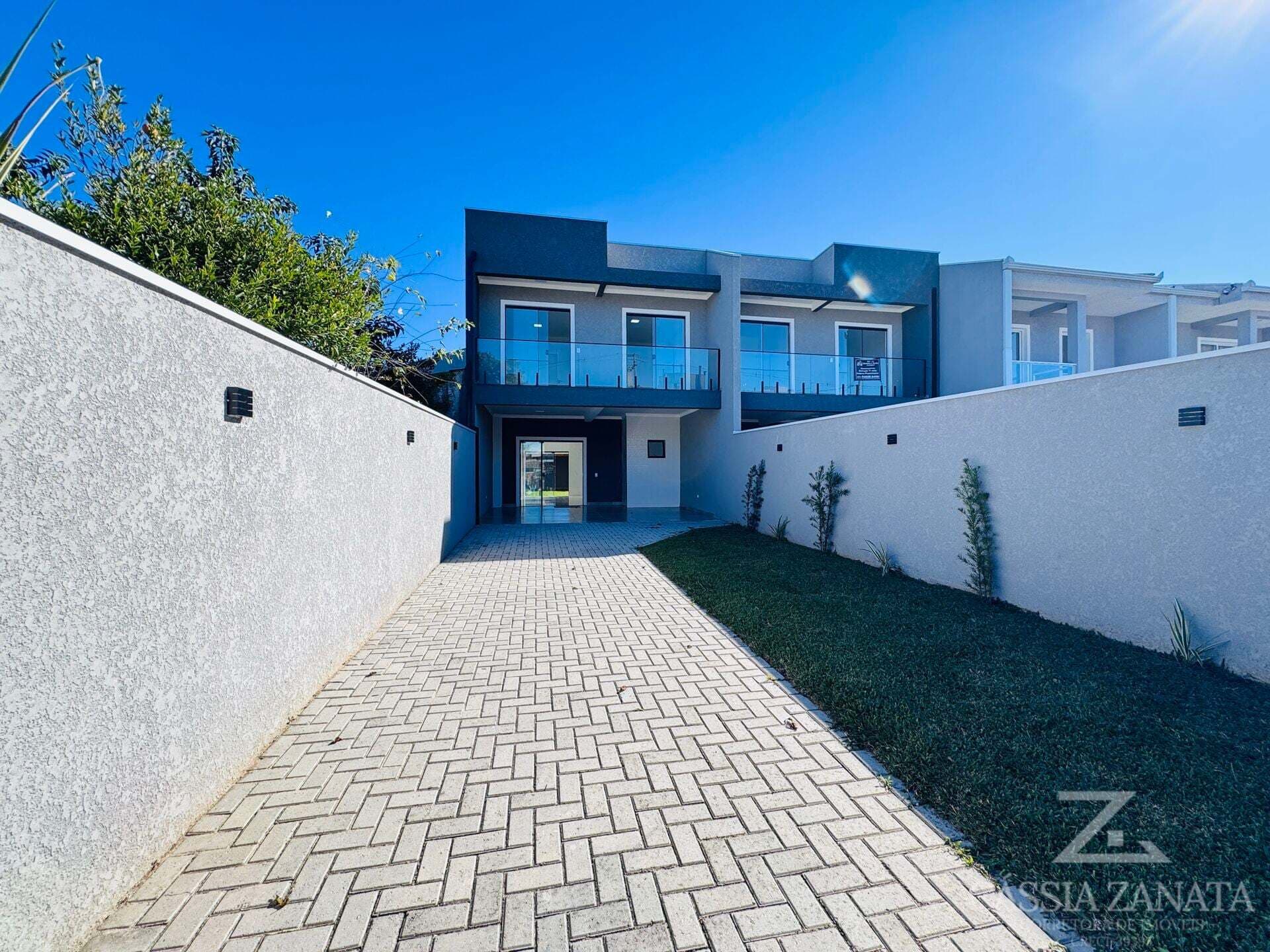 Sobrado4 quartos em Cidade Jardim, São José dos Pinhais/PR