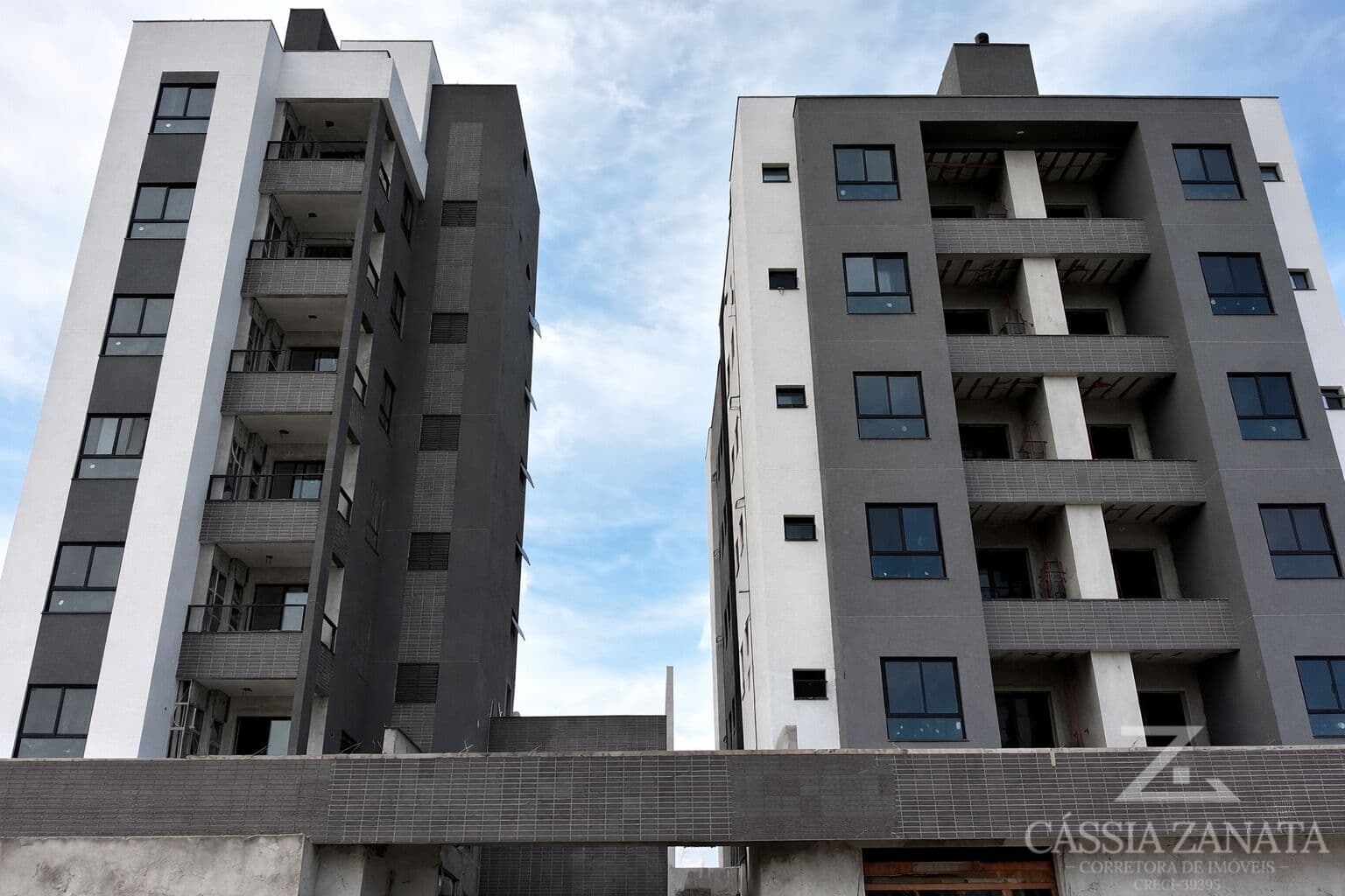 Apartamento 3 quartos suite - 2 vagas - São José dos Pinhais
