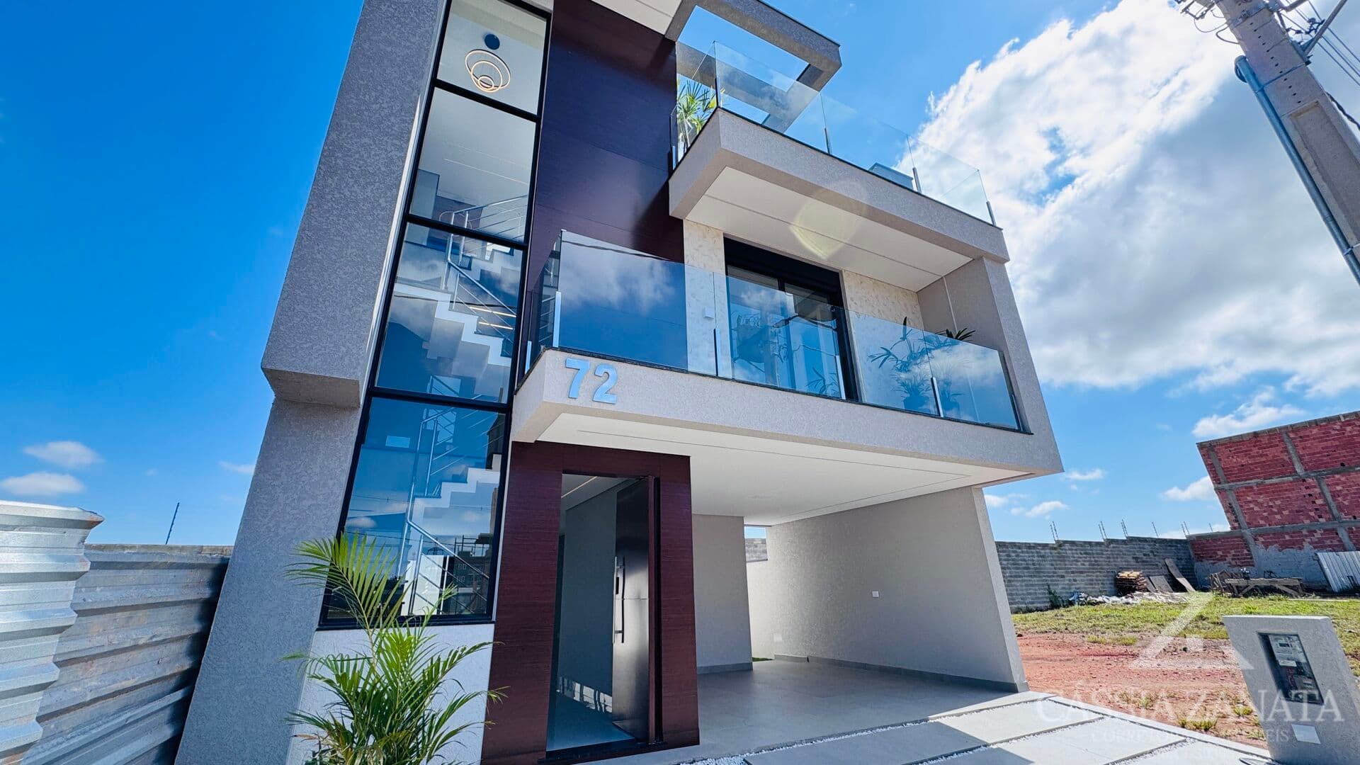 Sobrado em Condomínio 3 suites, em Costeira, São José dos Pinhais/PR