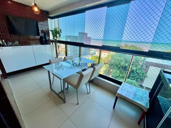 Apartamento 3 quartos Reformado e com Vista Mar em Candeias