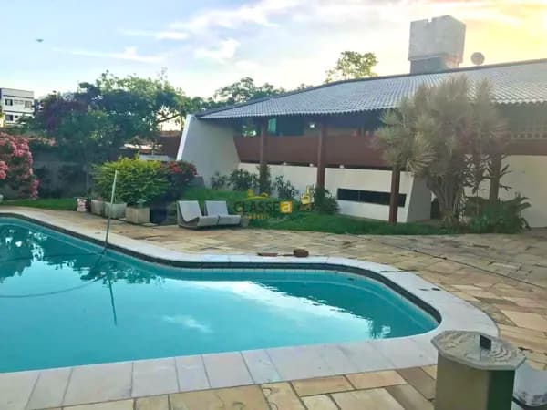 Casa 5 Suítes com Piscina em Candeias