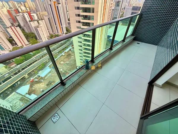 Apartamento 2 Quartos Andar Alto em Boa Viagem