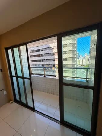 Apartamento 2 Quartos com Varanda e Próximo ao Mar em Candeias