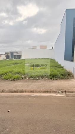 Terreno 250,00 m² em DE FRENTE A ÁREA VERDE no Condomínio Cidade Jardim