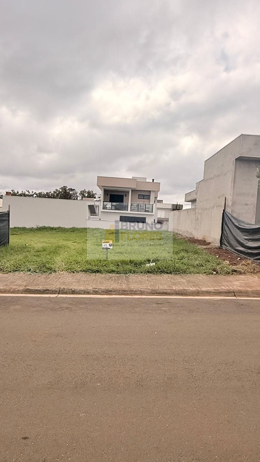 Terreno 250M² no Condomínio Cidade Jardim - ÓTIMA LOCALIZAÇÃO NO CONDOMÍNIO