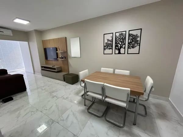 Apartamento quadra do mar na praia dos Ingleses
