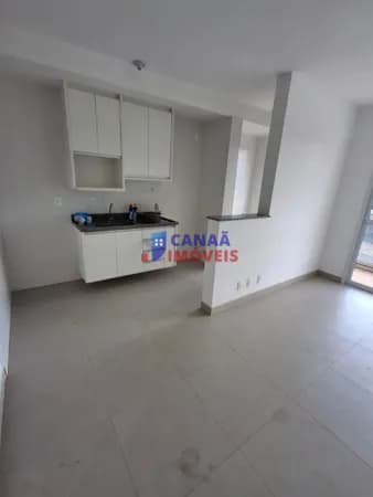 Apartamento novo com 2 quartos, suíte, sacada e Condomínio Clube