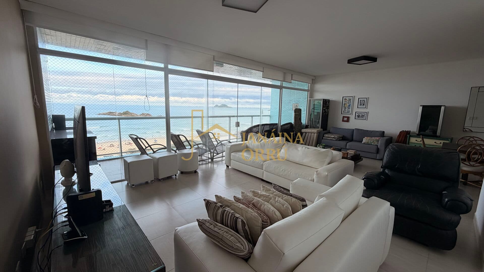Apartamento em Guarujá - Pitangueiras