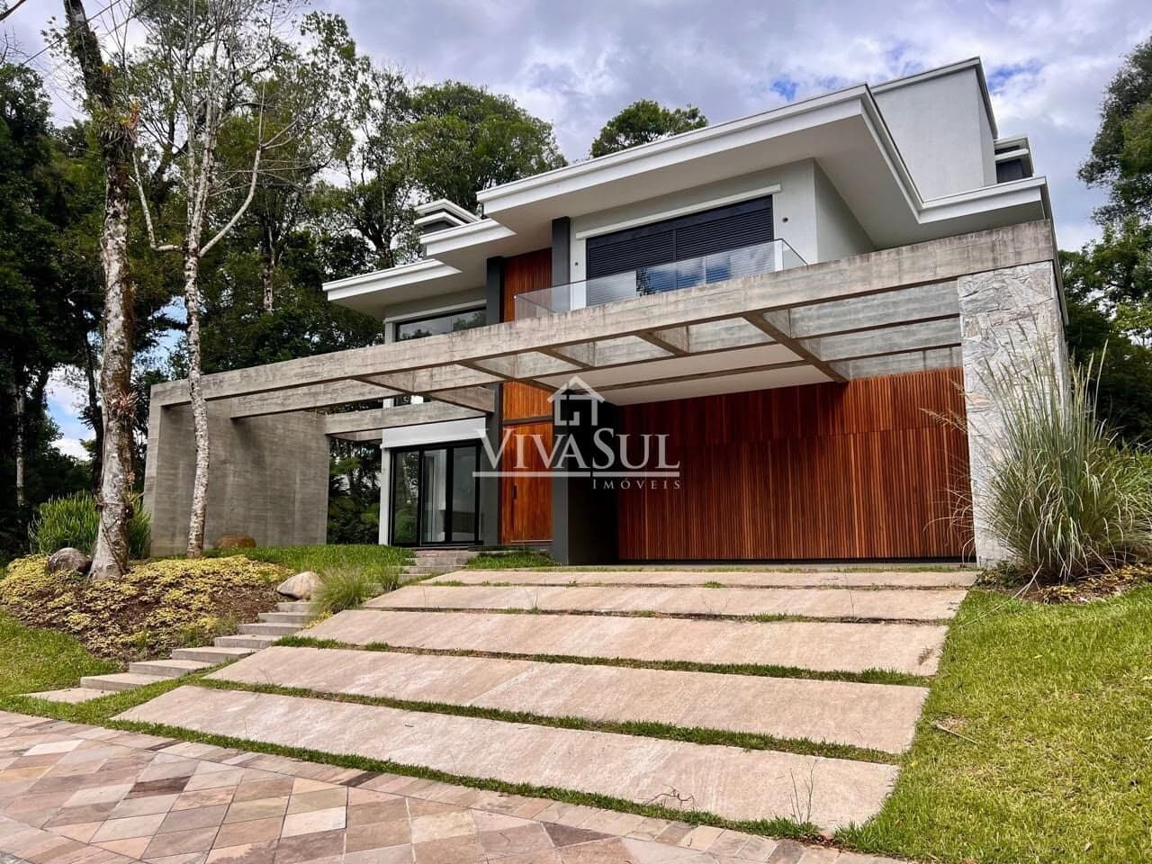 Casa Alto Padrão com 3 suítes, com 355,87m² bairro Carniel em Gramado/RS