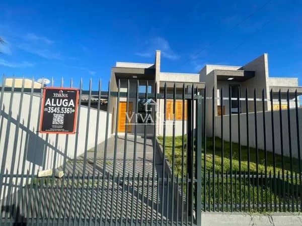 Casa mobiliada com 2 dormitórios 1 sendo suíte no bairro Figueira em Igrejinha/RS