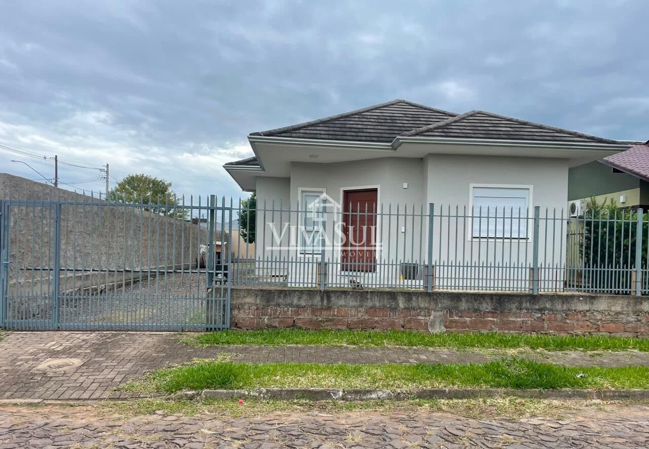 Casa com 2 dormitórios e com 58,80m² no Bairro Casa de Pedra em Igrejinha/RS
