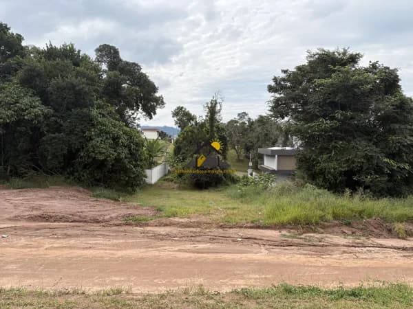 Terreno à Venda – 300m² (10x30) | Ninho Verde II Eco Residence