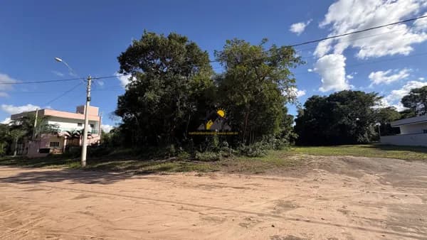 Terrenos à venda no Ninho Verde 2 – 900m² (2 lotes juntos, planos e escriturados)