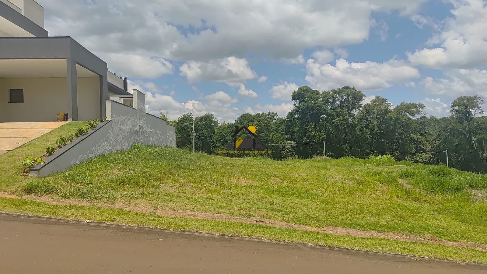 Terreno à Venda no Ninho Verde II – 450m² (15x30) | Vista Permanente para Área Verde