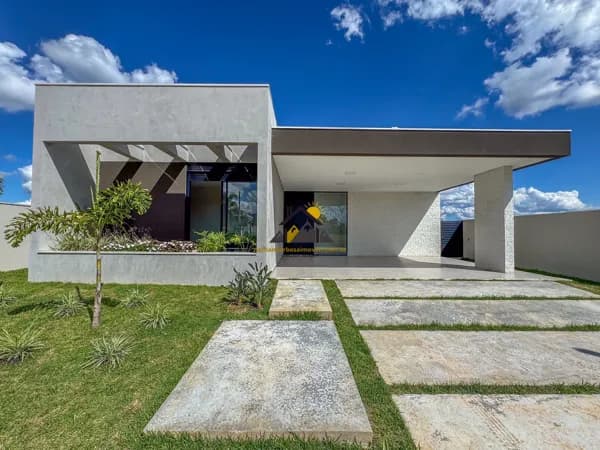 Casa Térrea à Venda no Ninho Verde II – Alto Padrão e Conforto em Cada Detalhe!