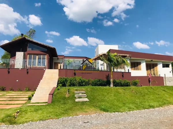 Casa à venda no Ninho Verde 2 – Vista privilegiada e localização excelente