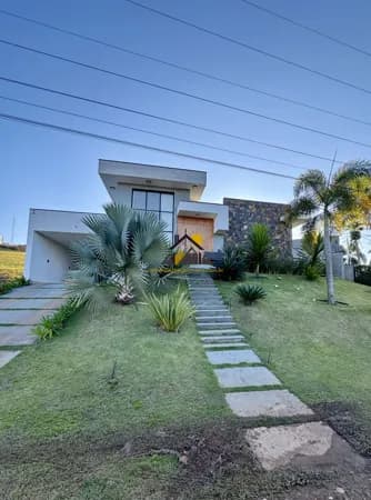 Casa à Venda no Ninho Verde 2 – Porteira Fechada | Vista para a Serra da Cuesta | Aceita Financiamento
