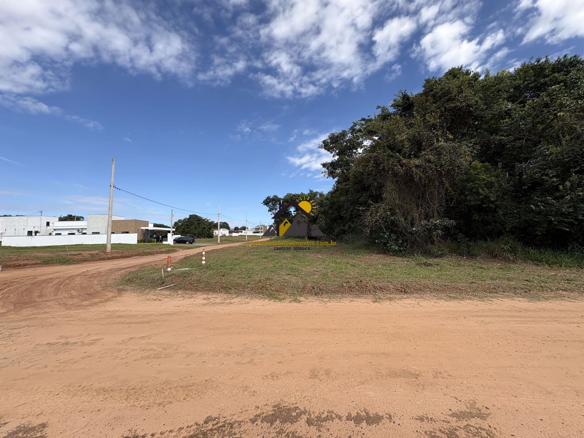 Terreno de Plano com 432 m² no Ninho Verde II Eco Residence – Próximo ao Centro Comercial