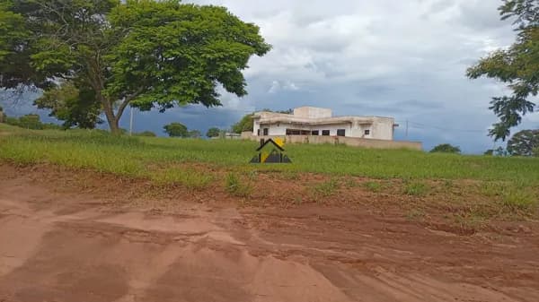 Terreno de 650m² com Vista para a Represa – Riviera de Santa Cristina I | Arandu/SP