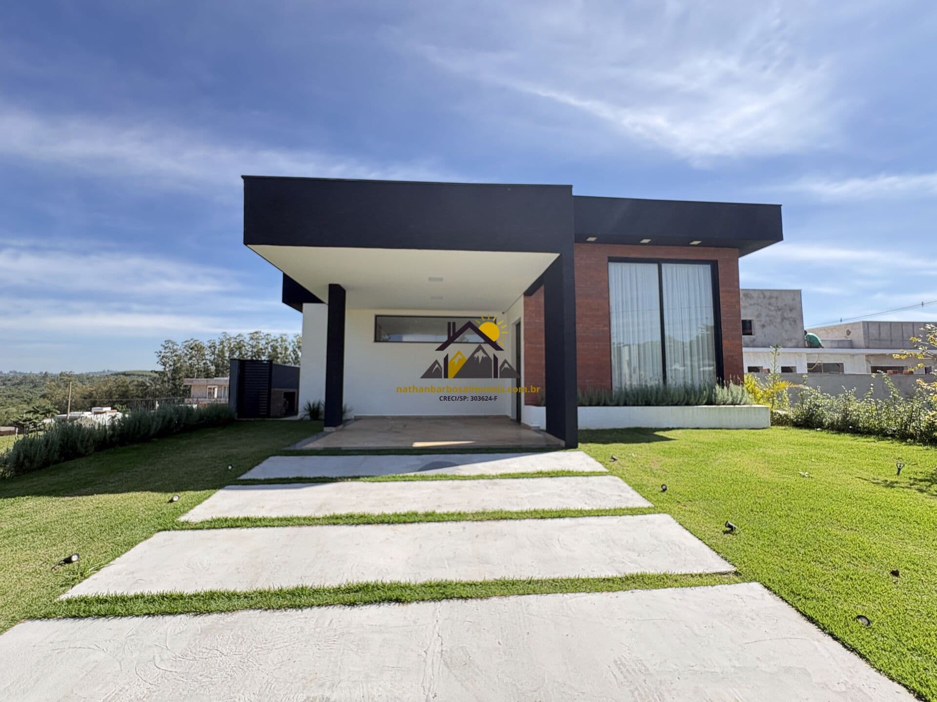 Casa com 3 Suítes em Região Privilegiada do Ninho Verde 2