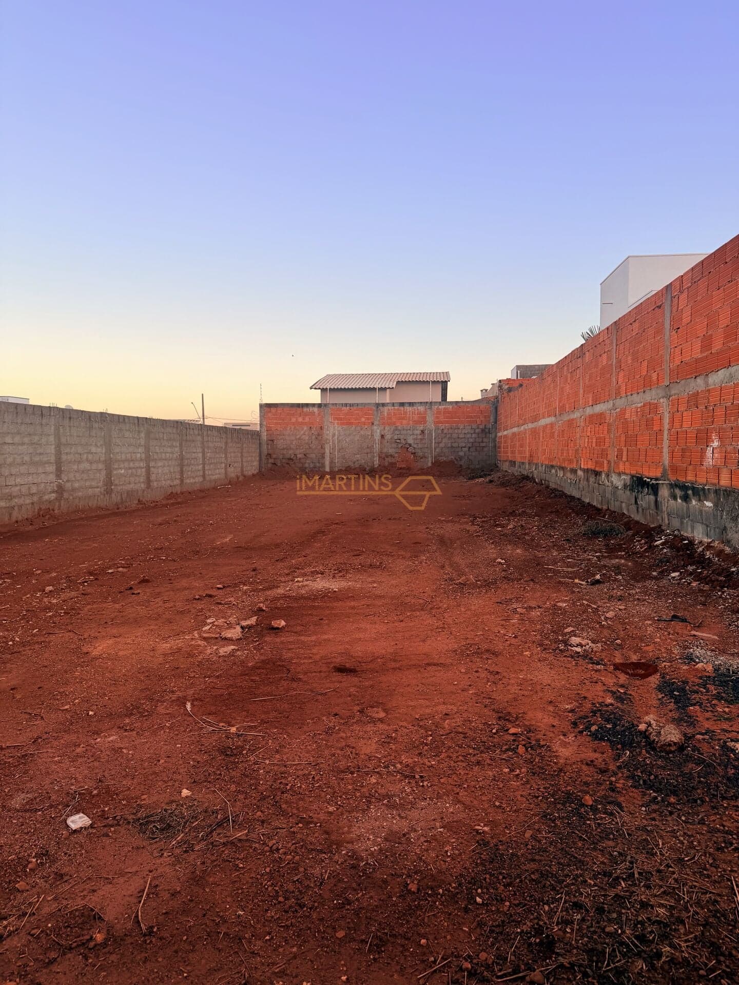 Lote/Terreno em Araguari - Jardim Interlagos