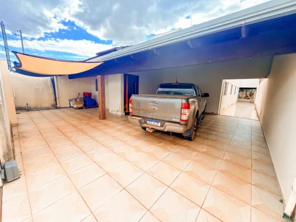 Casa em Araguari - Santiago