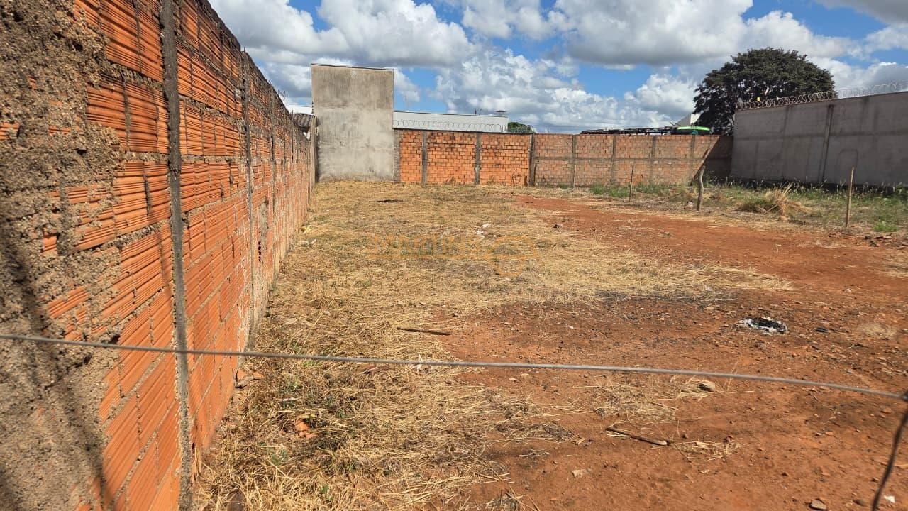 Lote à Venda
