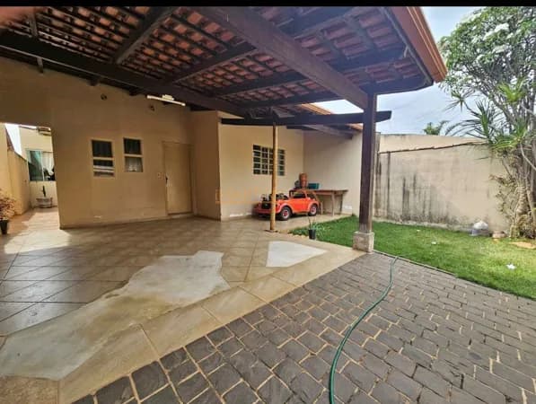 Casa á venda