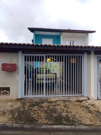 Casa próximo ao centro da cidade disponível para financiamento
