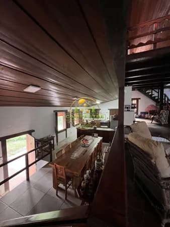 Sítio Porteira fechada com 2 casas na cidade São Roque SP