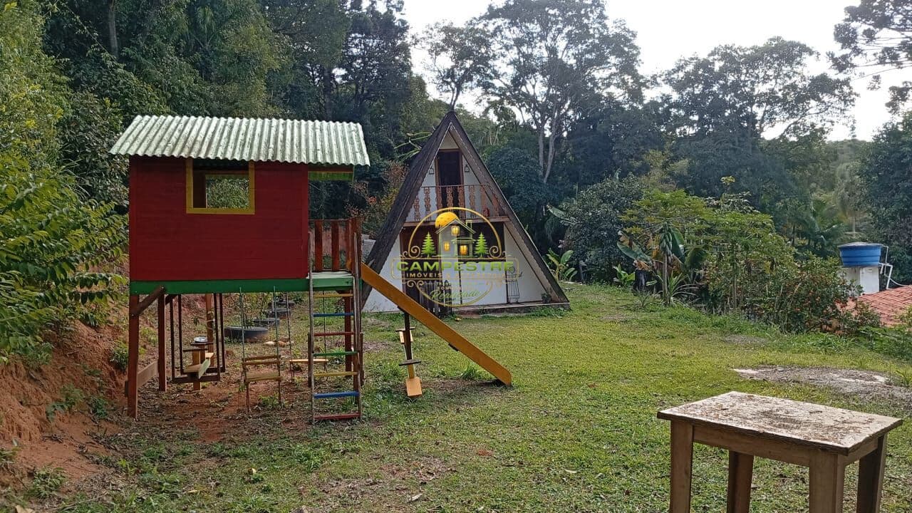 Imóvel estilo chalé a venda na cidade de Ibiúna SP