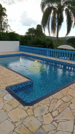 Chácara deslumbrante a venda com 10.000m² e lago particular , puro encanto!