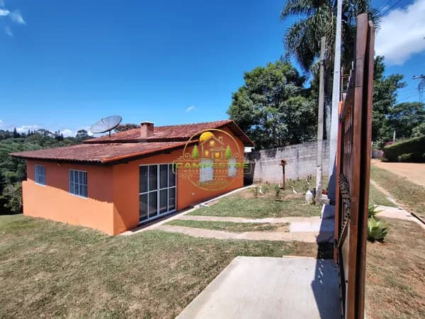 Chácara com piscina a venda recém reformada facil acesso excelente localização