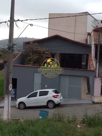 Casa em Condomínio no centro da cidade de Ibiúna SP