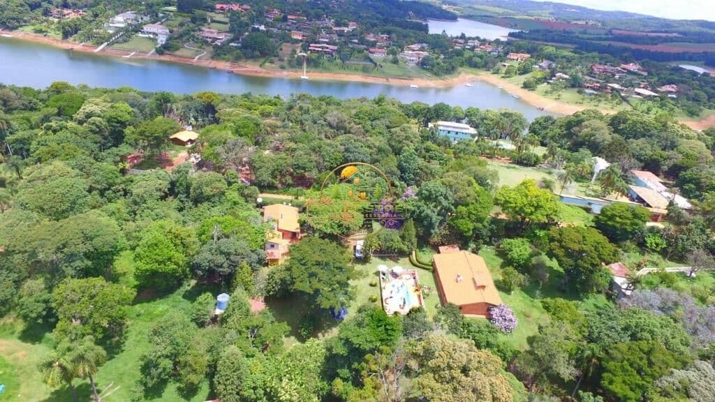 Chácara com 2 casas a apenas 100 metros do corpo da represa