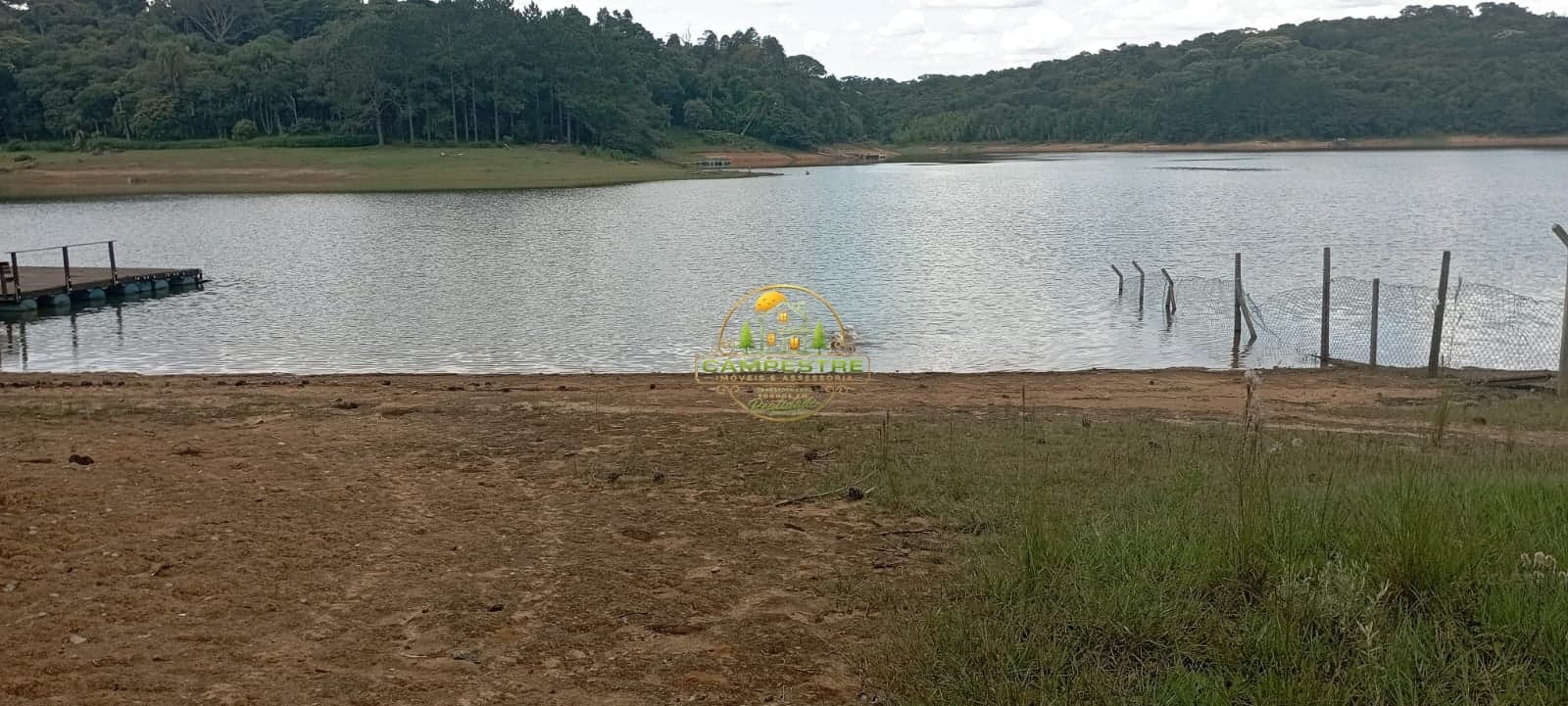 Terreno Pé na Água a apenas 150 metros do asfalto
