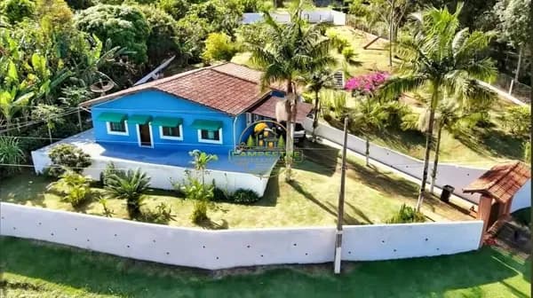 🌿 Seu Refúgio em Meio à Natureza – Chácara à Venda em Ibiúna-SP 🌿