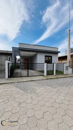 Casa em Florianópolis - São João do Rio Vermelho