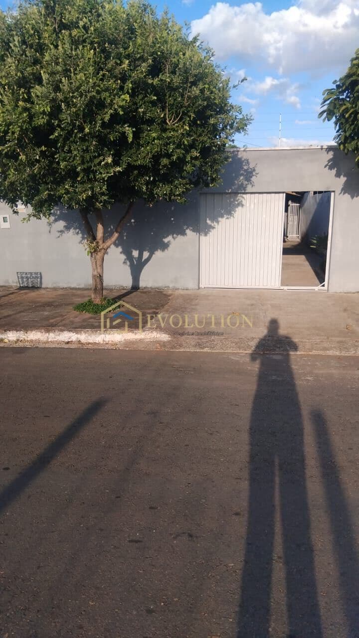 Casa Ampla para Aluguel – 3 Quartos (1 com Closet) – Setor Alto do Vale, Goiânia