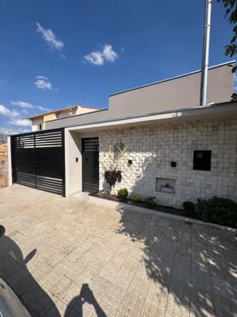 Casa em Pouso Alegre - Monte Carlo