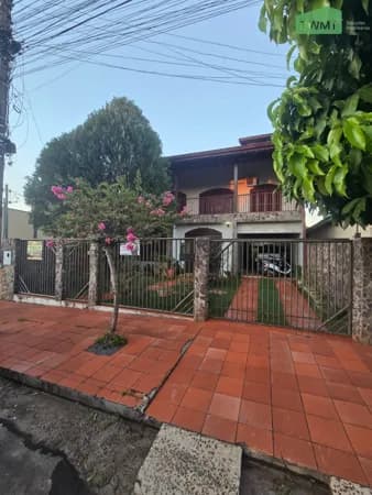 Sobrado no Jardim Acácia