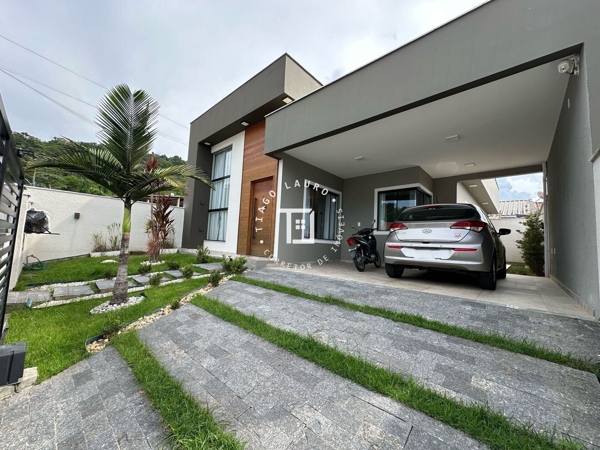 Casa Unifamiliar 03 Dormitórios Semimobiliada No Vale Verde Palhoça-SC.