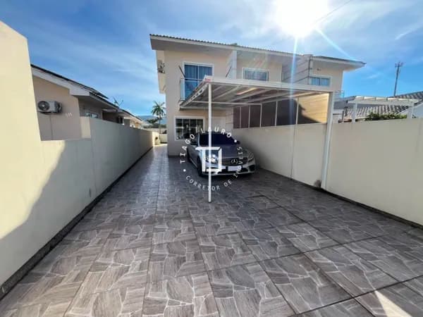 Sobrado 2 quartos Mobiliado em Forquilhas