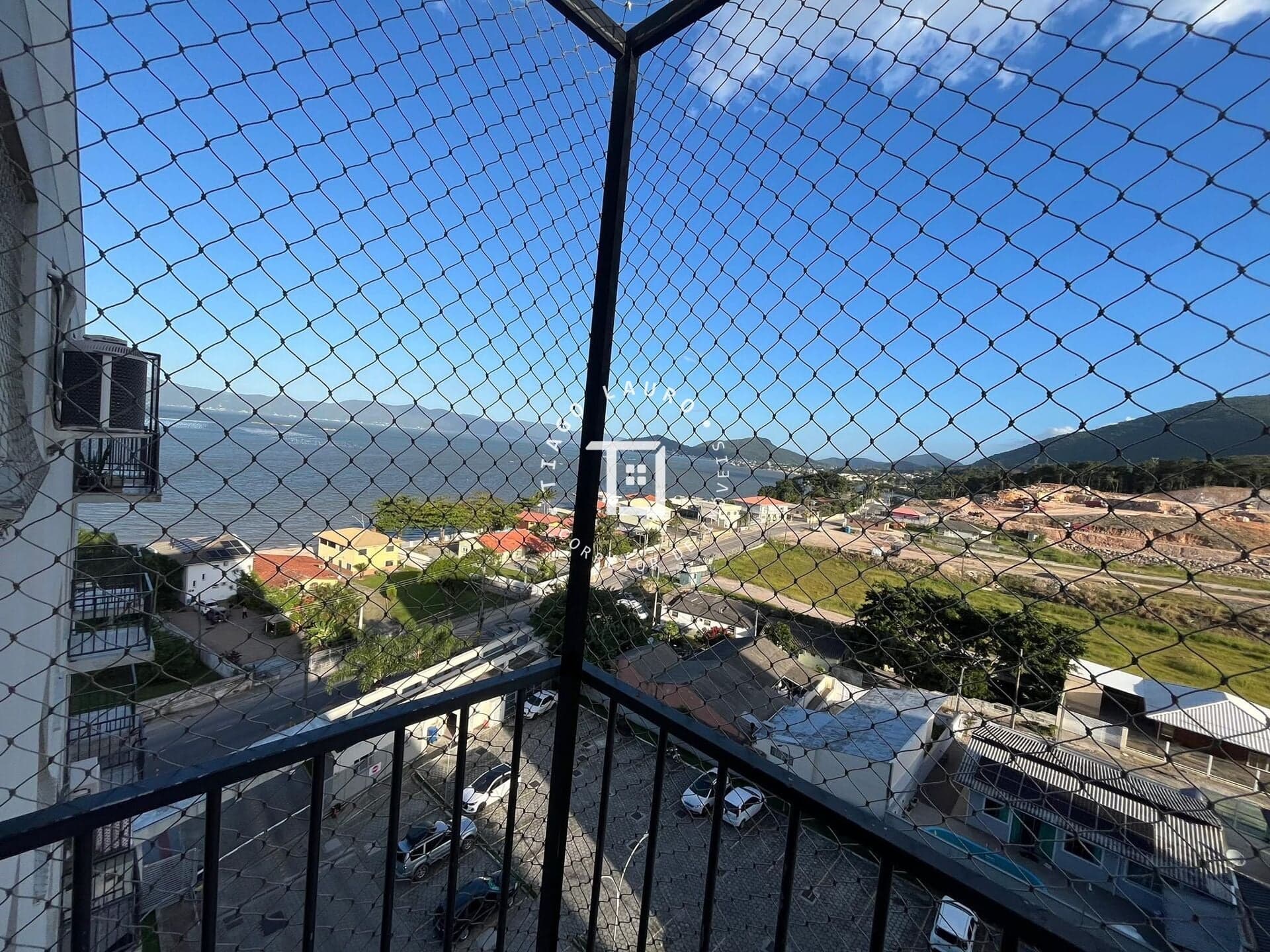 Apartamento de 2 dormitórios na Praia de Fora
