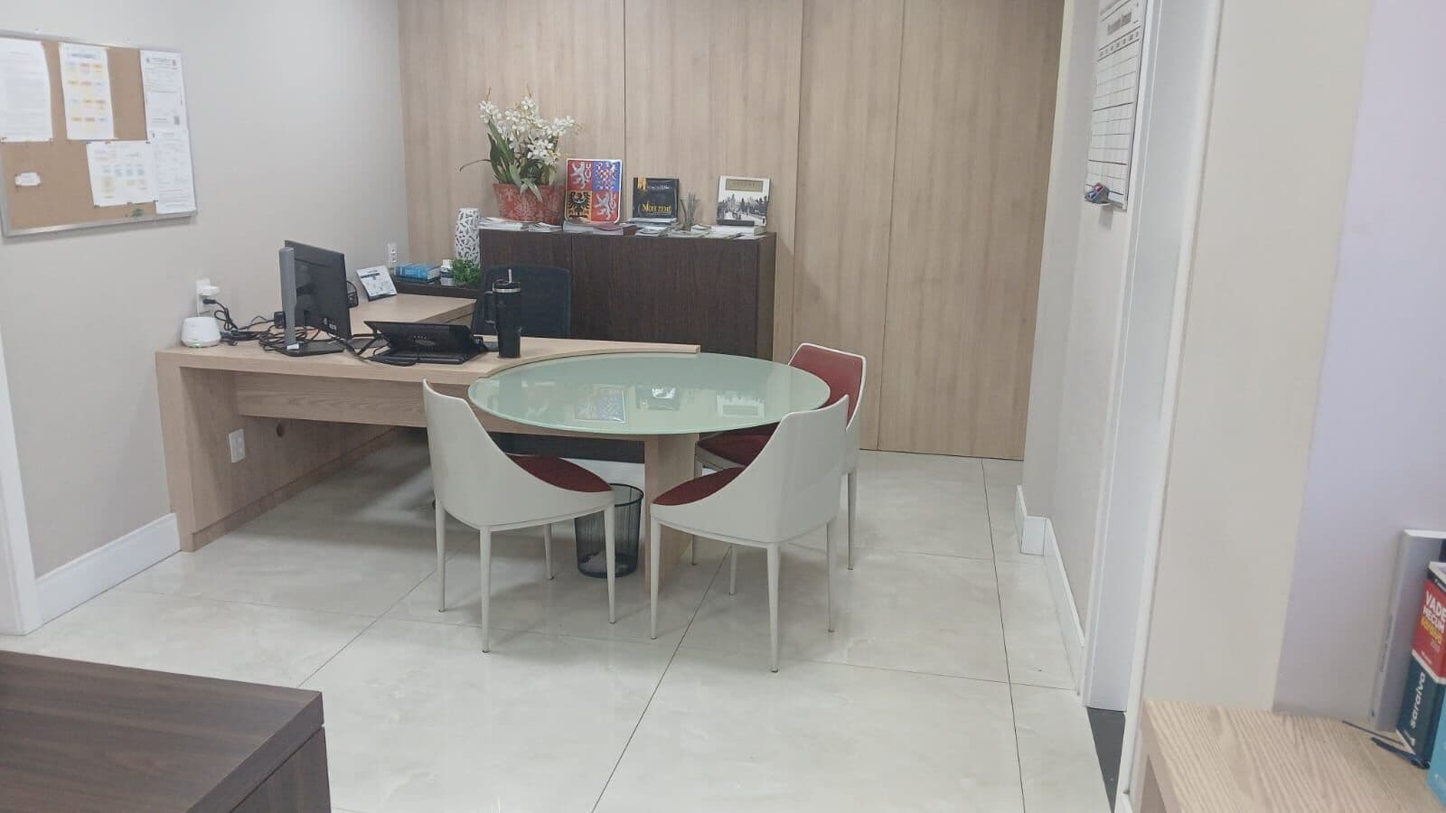 Sala comercial em Enseada do Suá, Vitória/ES